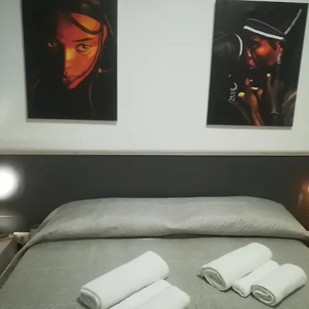 Dimora Dell'artista 2 3* ليتشي