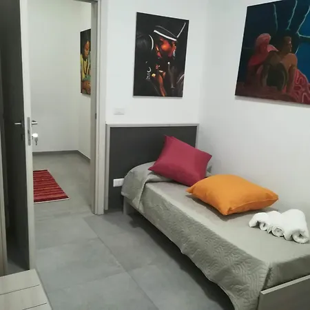 Dimora Dell'artista 2 Oda ve Kahvaltı Lecce