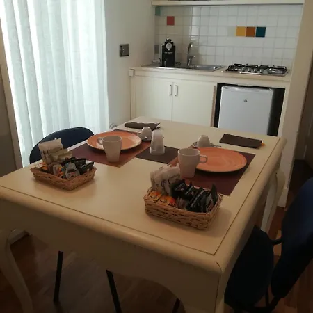 Dimora Dell'artista 2 3* Лечче