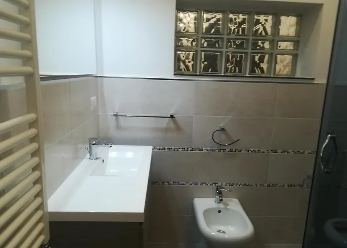 לינה וארוחת בוקר Dimora Dell'artista 2 לצ'ה